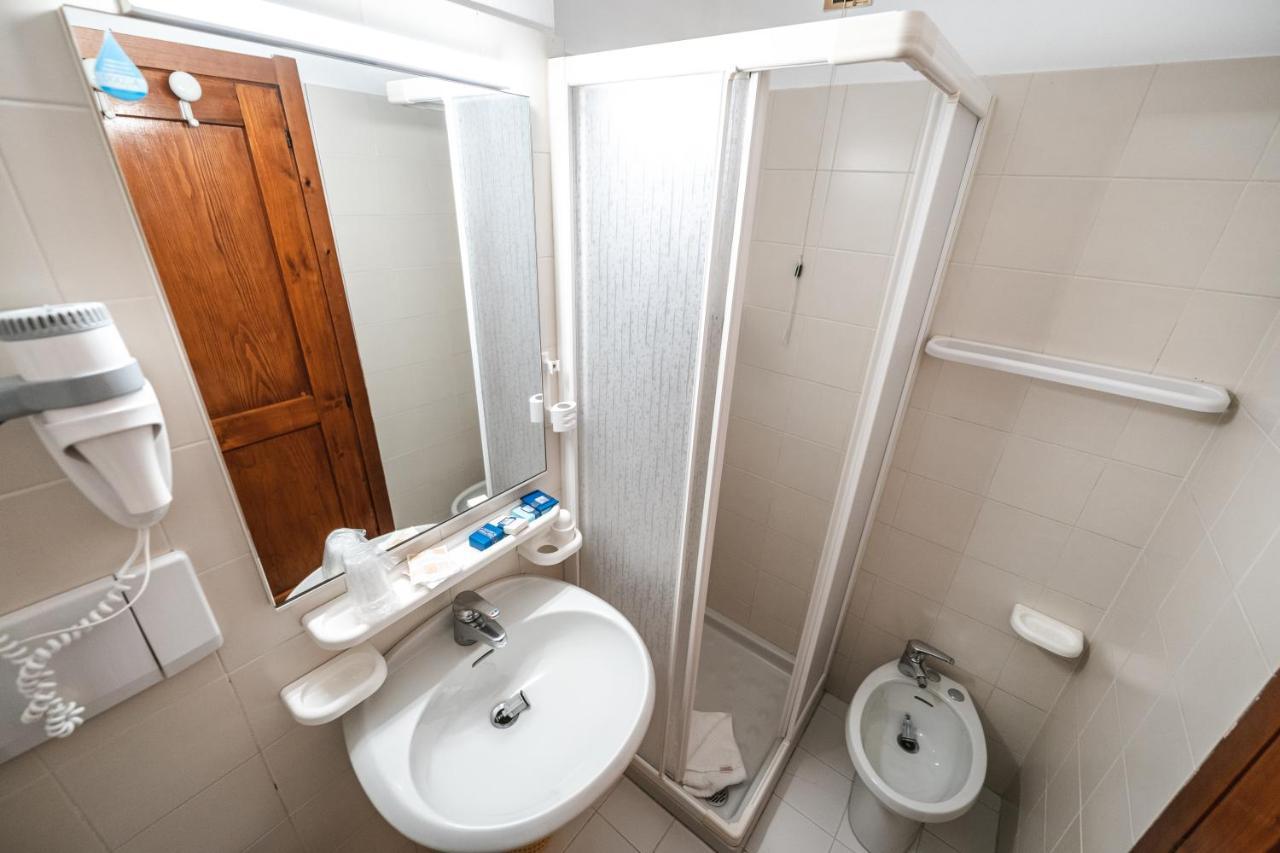 Smart Hotel Renzi Фольгарида Экстерьер фото