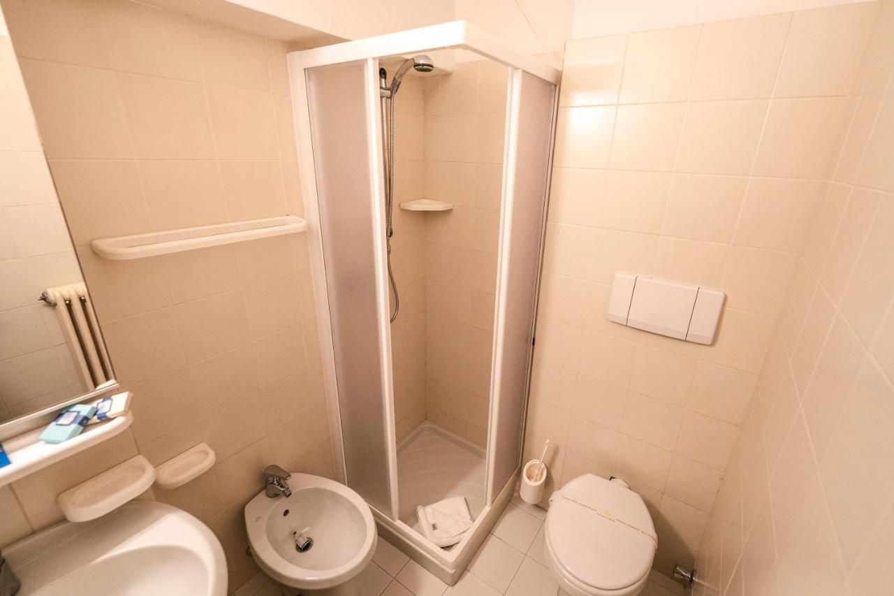 Smart Hotel Renzi Фольгарида Экстерьер фото