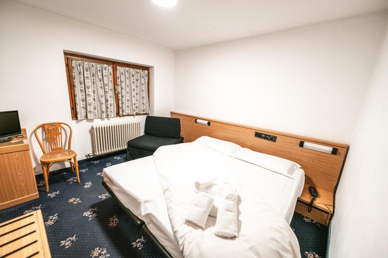 Smart Hotel Renzi Фольгарида Экстерьер фото